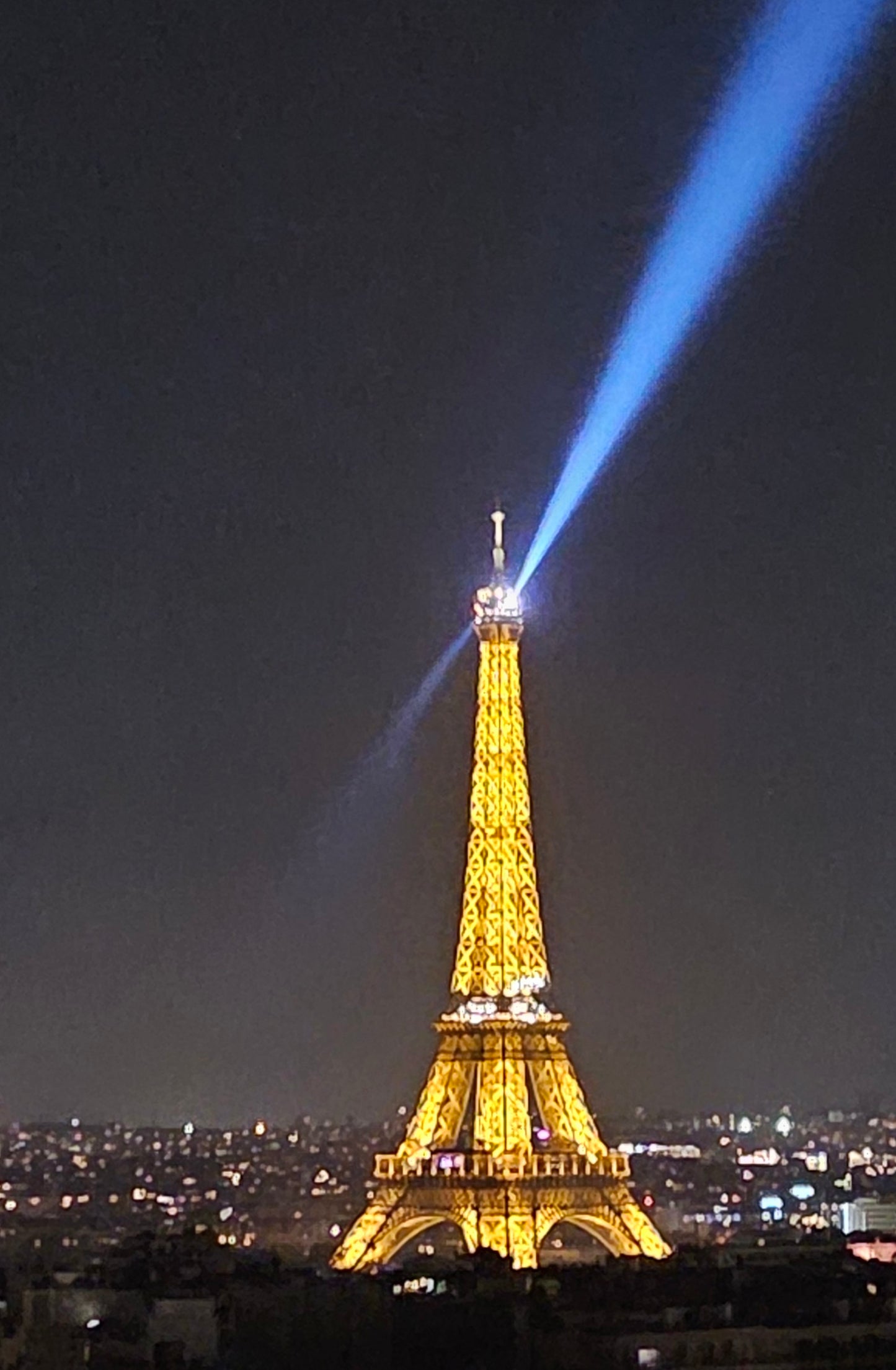 Paris Solo-Travel Tour– May 10–16, 2026 - Bunk Room